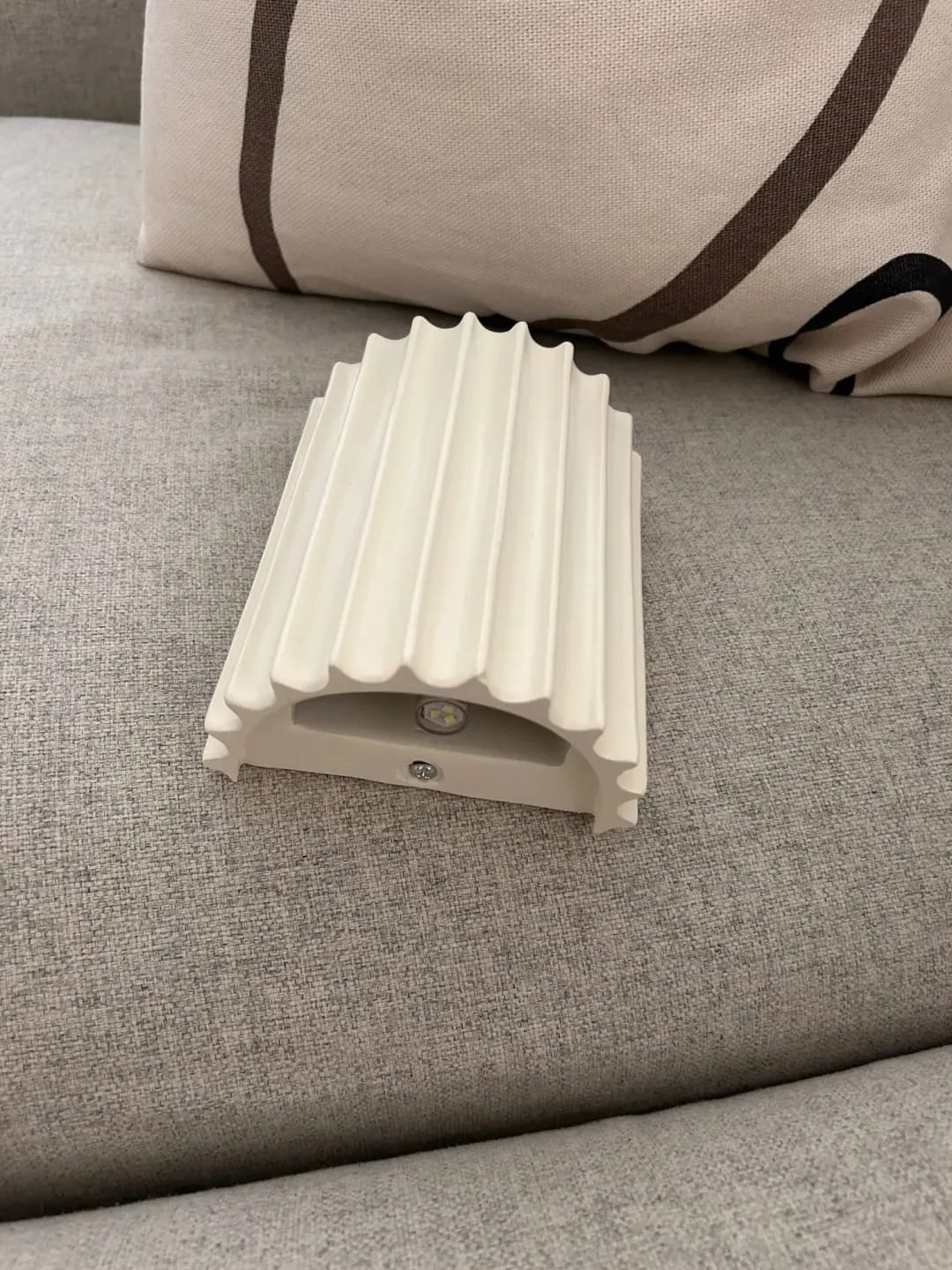 Customer photo review of Green Wall Light for Living Room, Fluted Textured Surface, 14 cm