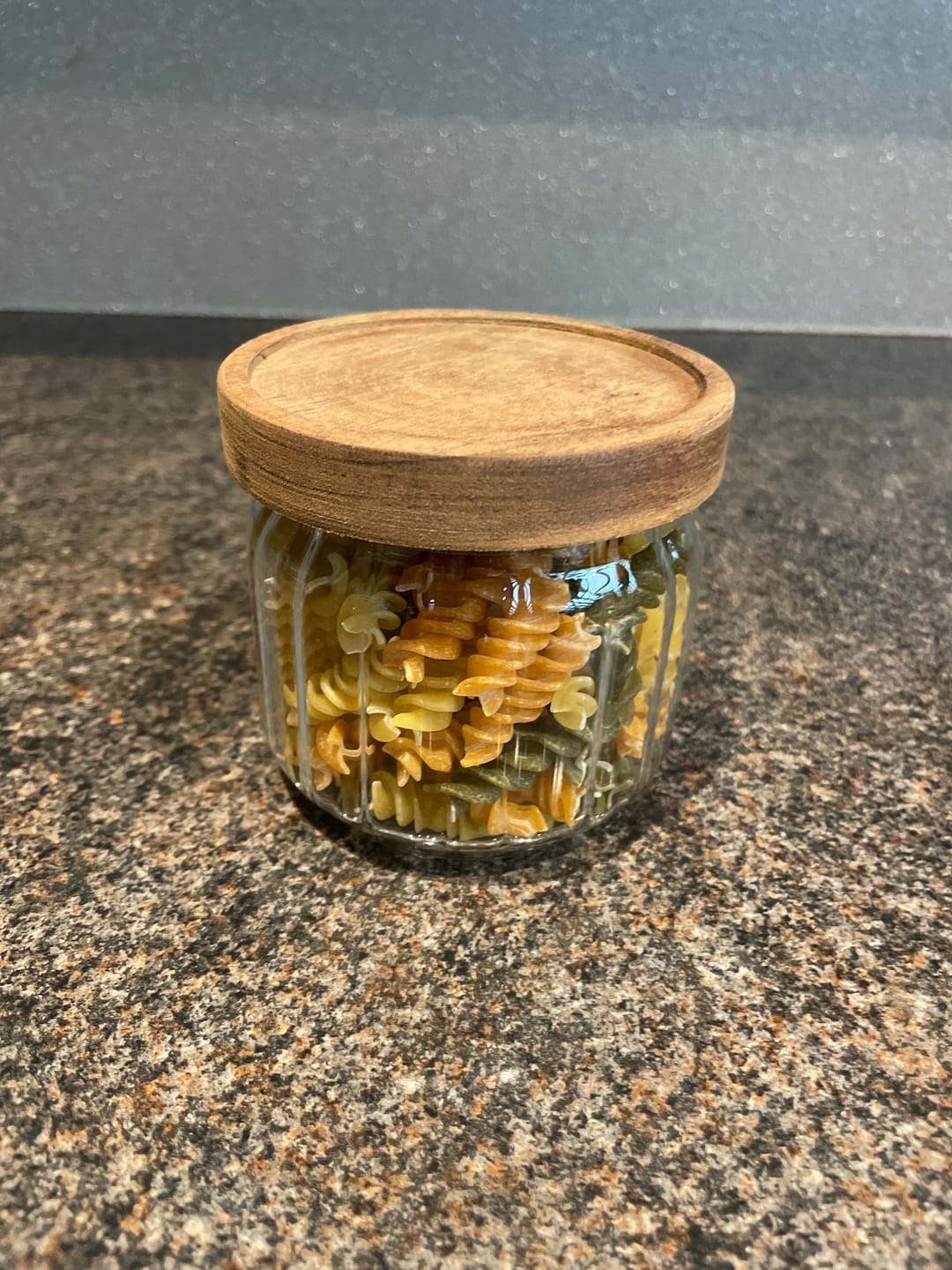 Customer photo review of Glasskrukke med akasielokk 300 ml