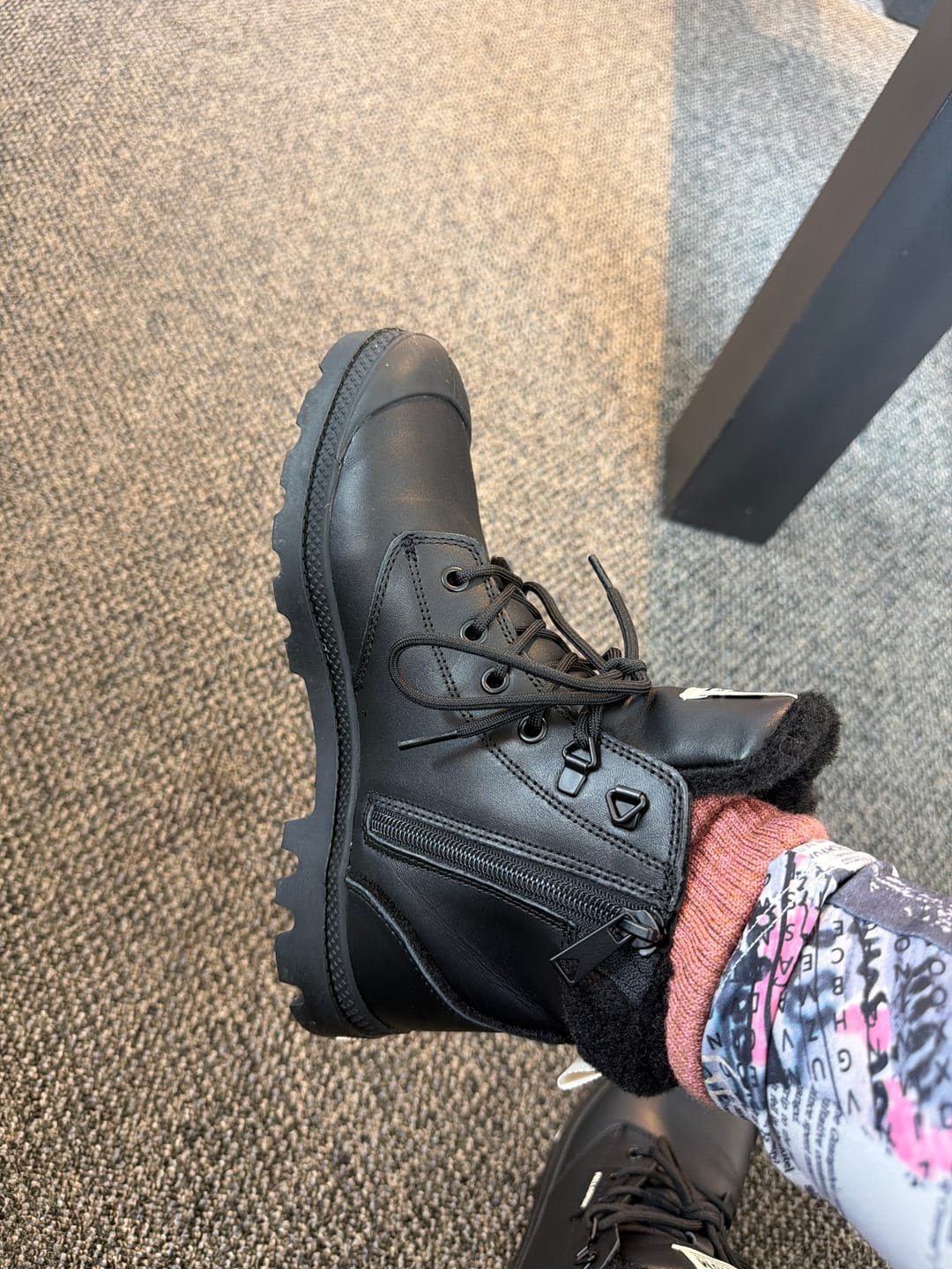 Customer photo review of 94380-008-M | PAMPA HI SNOW WARM | BLACK