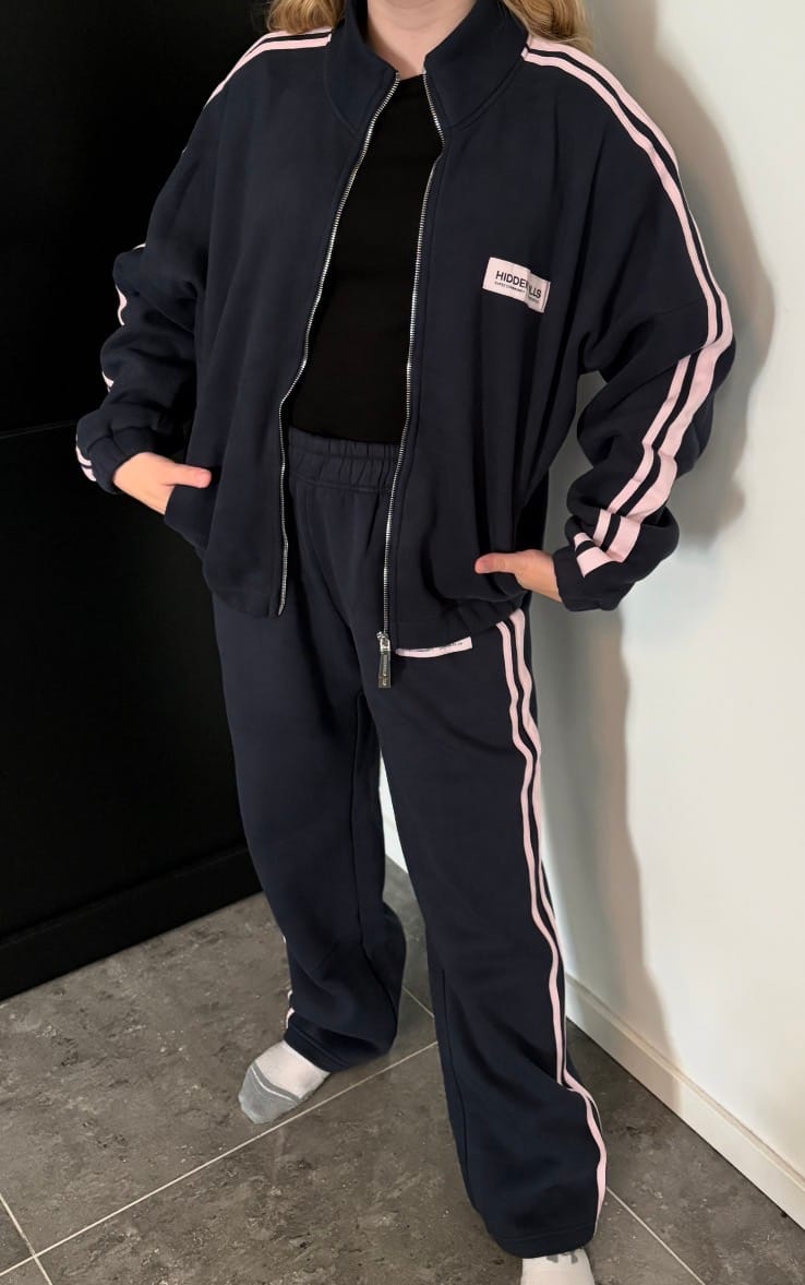 Customer photo review of STRIPED ZIP JACKET NAVY/LIGHT PINK