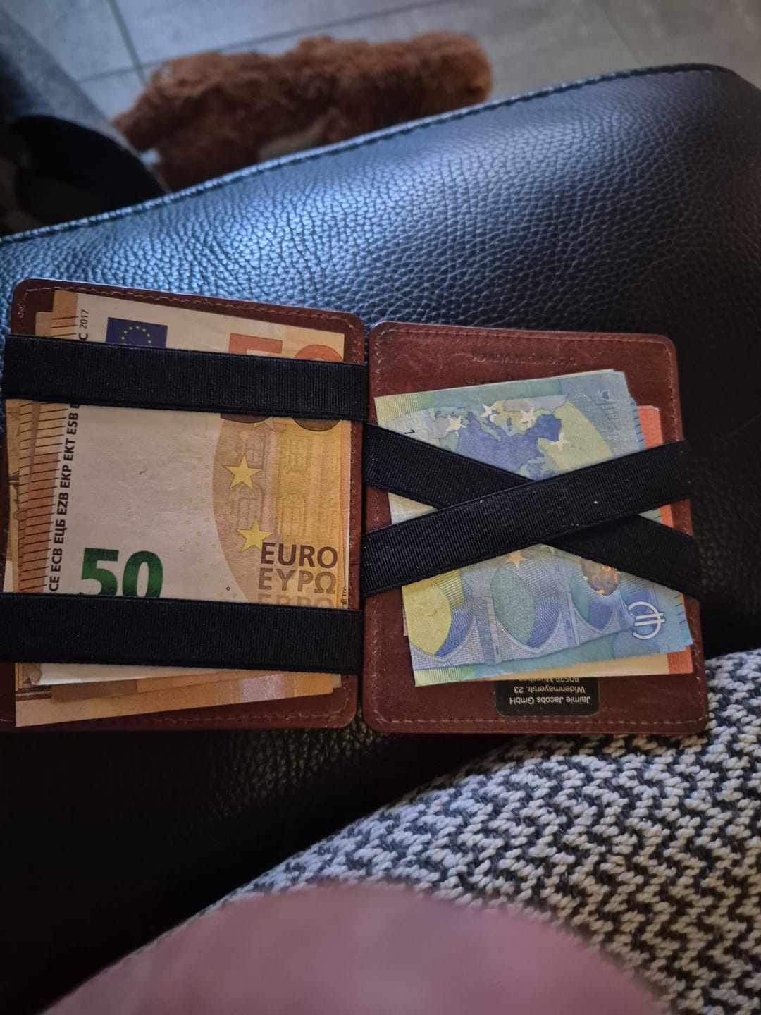 Customer photo review of Flap Boy Slim - Magic Wallet without Coin Pocket