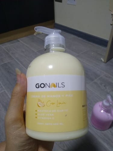 Customer photo review of Crema de Manos y Pies - Limón Verbena 500 ml