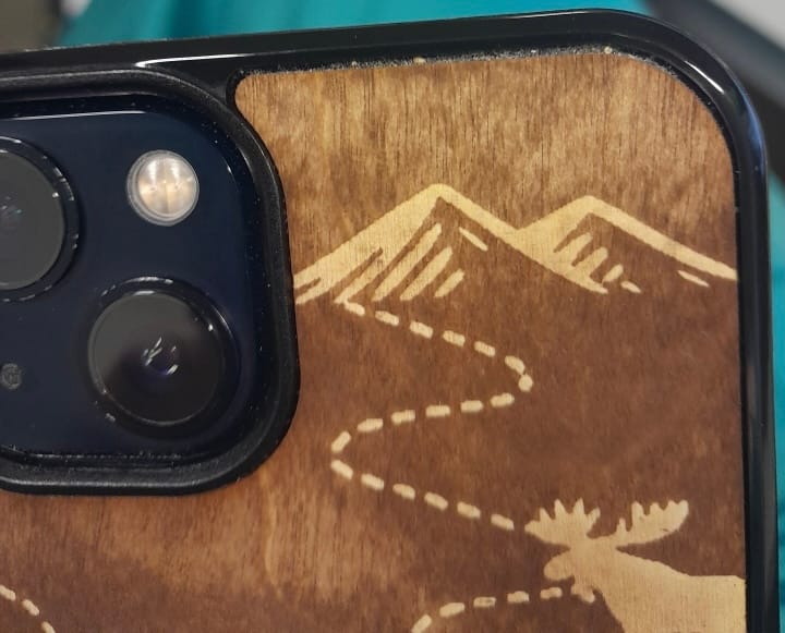 Customer photo review of TERWA – Puhelimen kuoret tervatusta koivusta