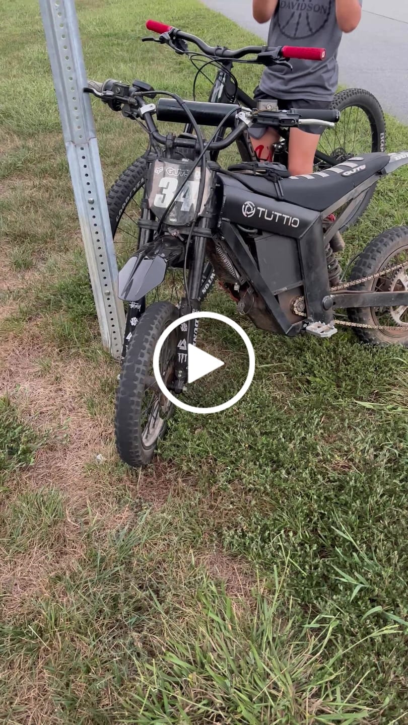 Customer video review of Talaria Front Fender