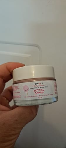 Customer photo review of Exfoliante de Manos y Pies - Cotton Candy 50 ml
