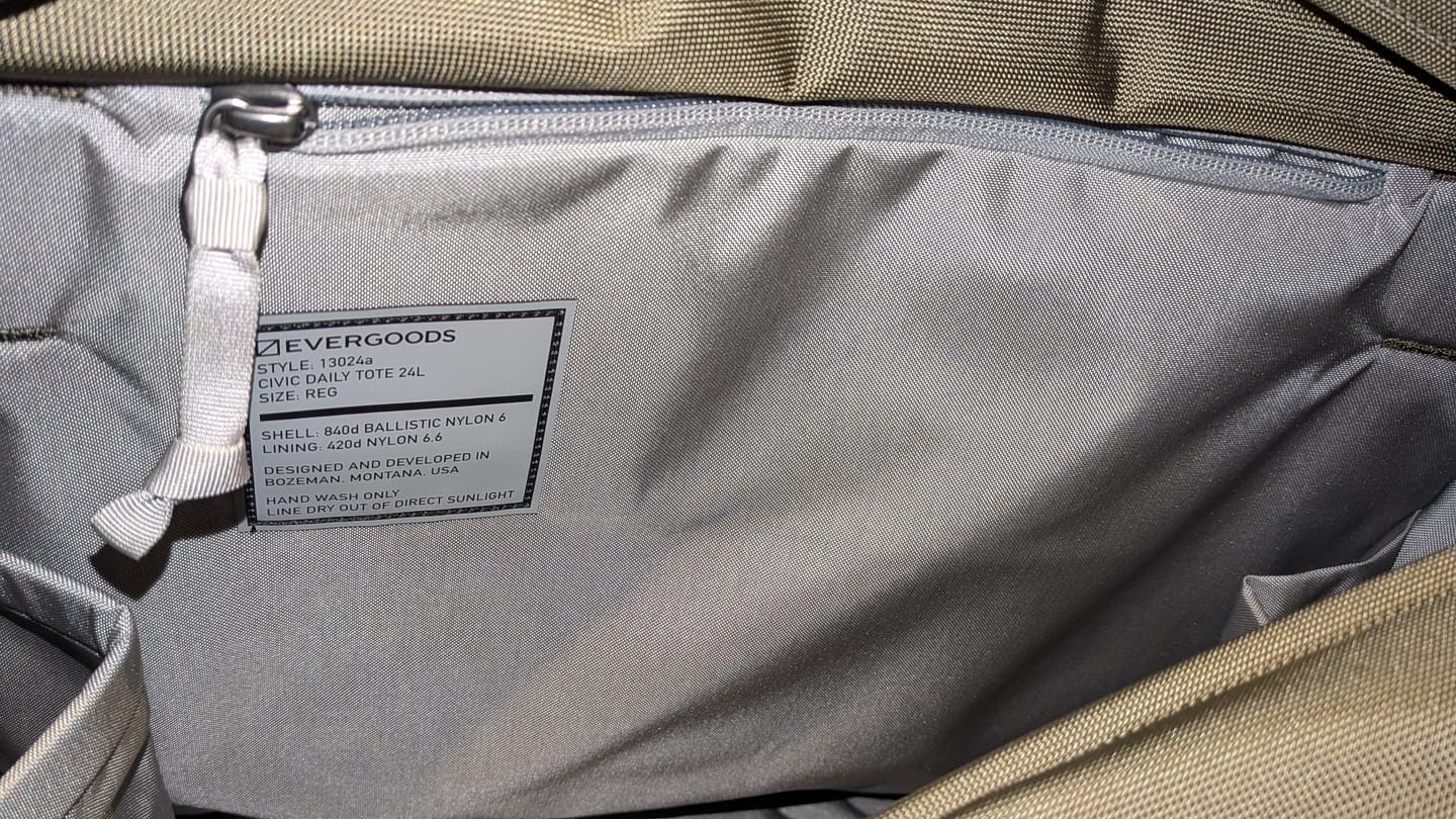 Customer photo review of CIVIC Daily Tote 24L