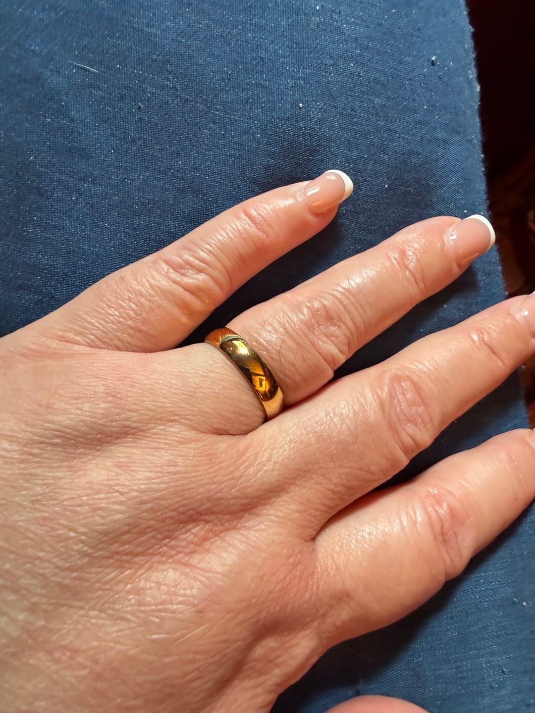Customer photo review of Simple Band Ring