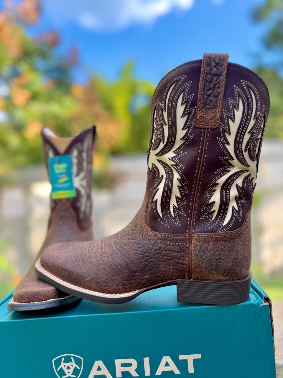 Customer photo review of Ariat Youth Driftwood Earth Wide Square Toe Western Boot 10080273