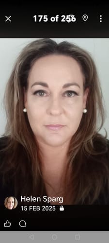 Reviewer showing soft, manageable hair after using the Kérastase Nutritive Gift Set.