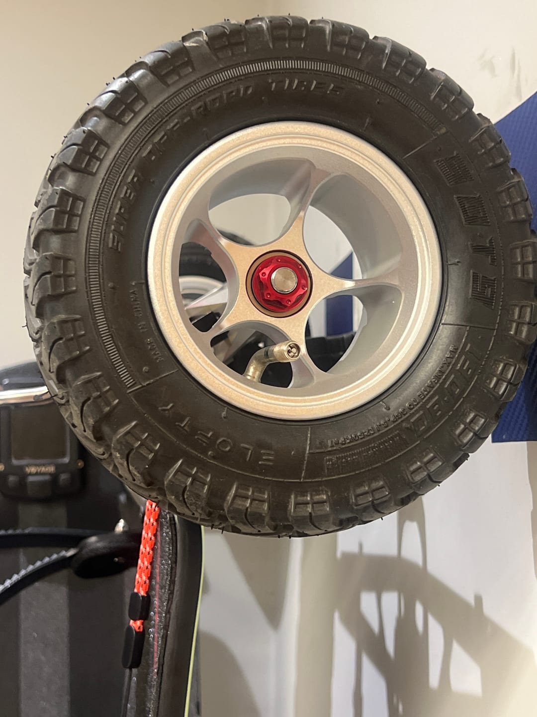 Customer photo review of Elofty® Falcon Wing™ Quick-Release Wheel Hub