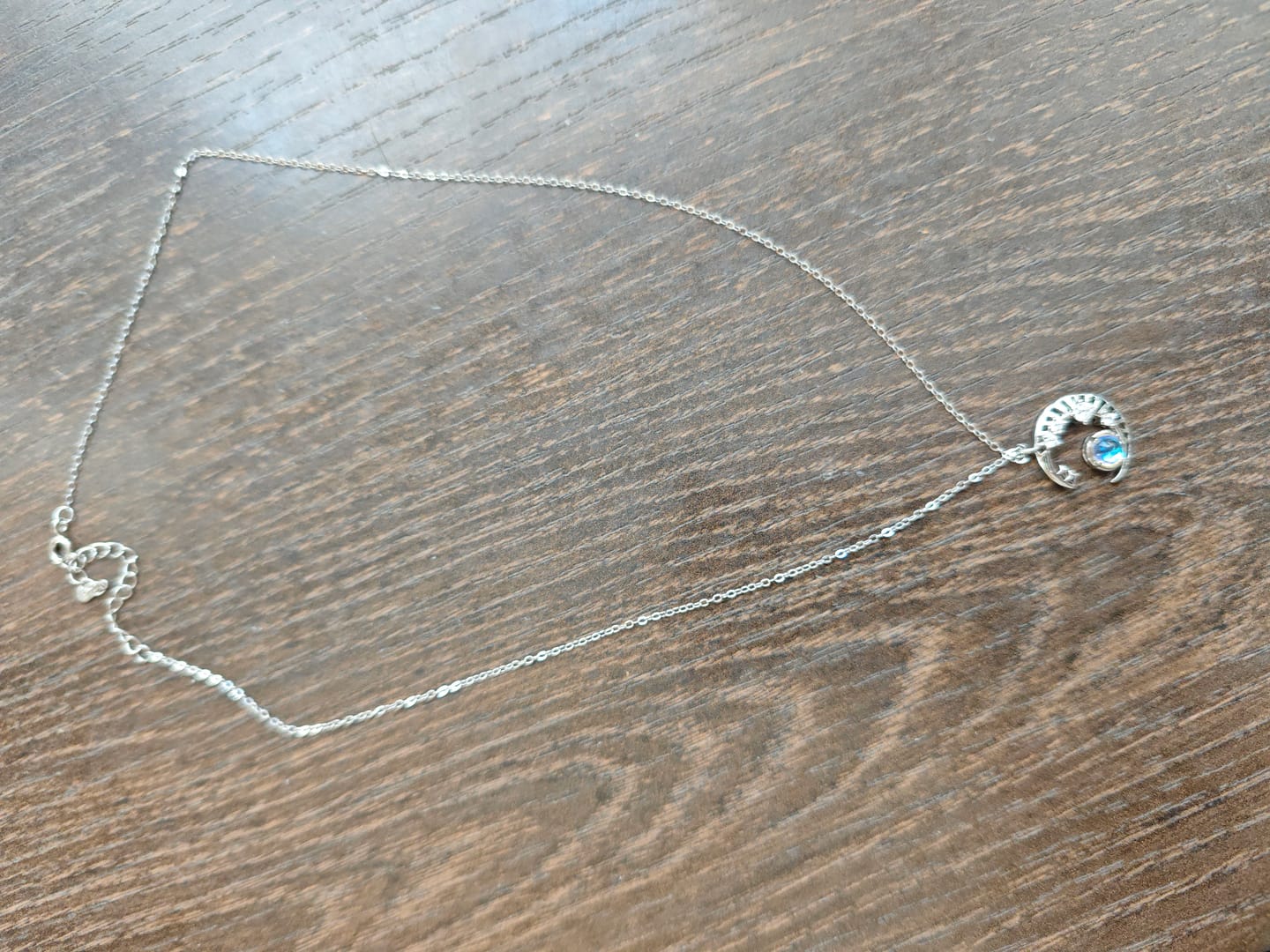 Customer photo review of Mondstein Halskette - Mond Anhänger