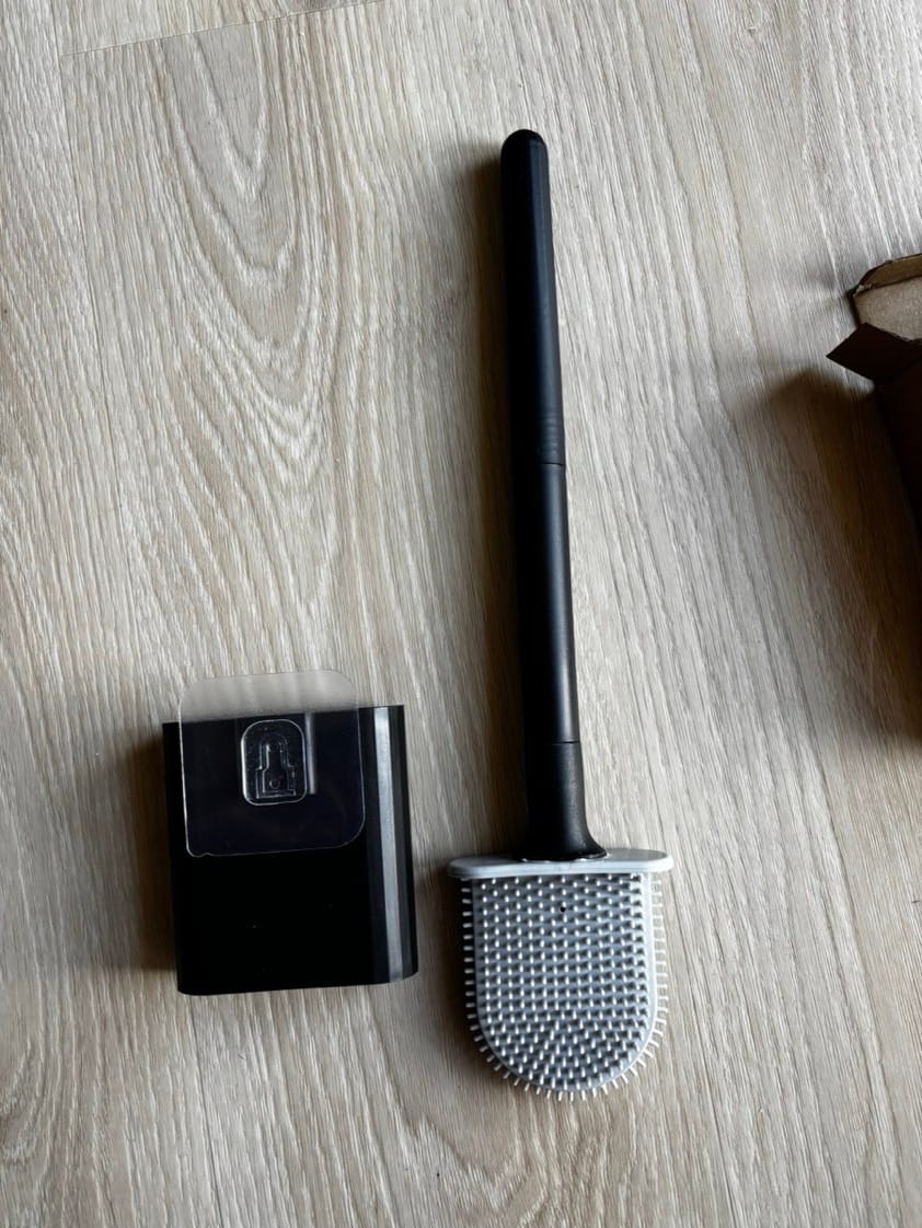 Customer photo review of Clean Silicone Toilet Brush