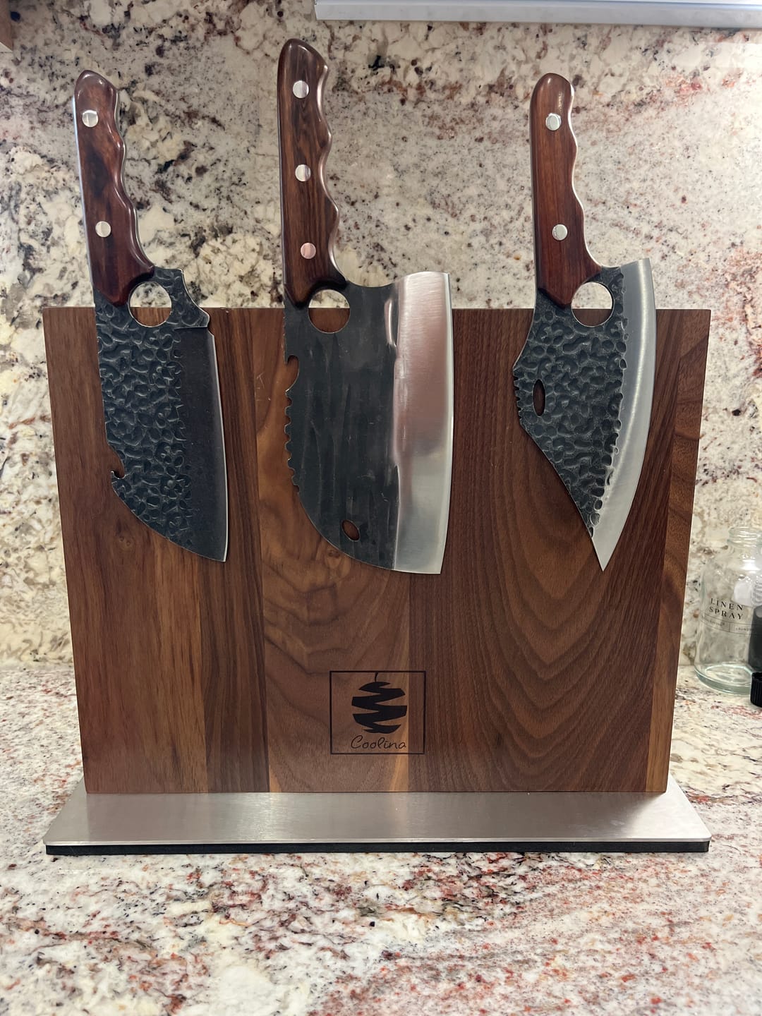Customer photo review of FREE Walnut Magnetic Knives Holder