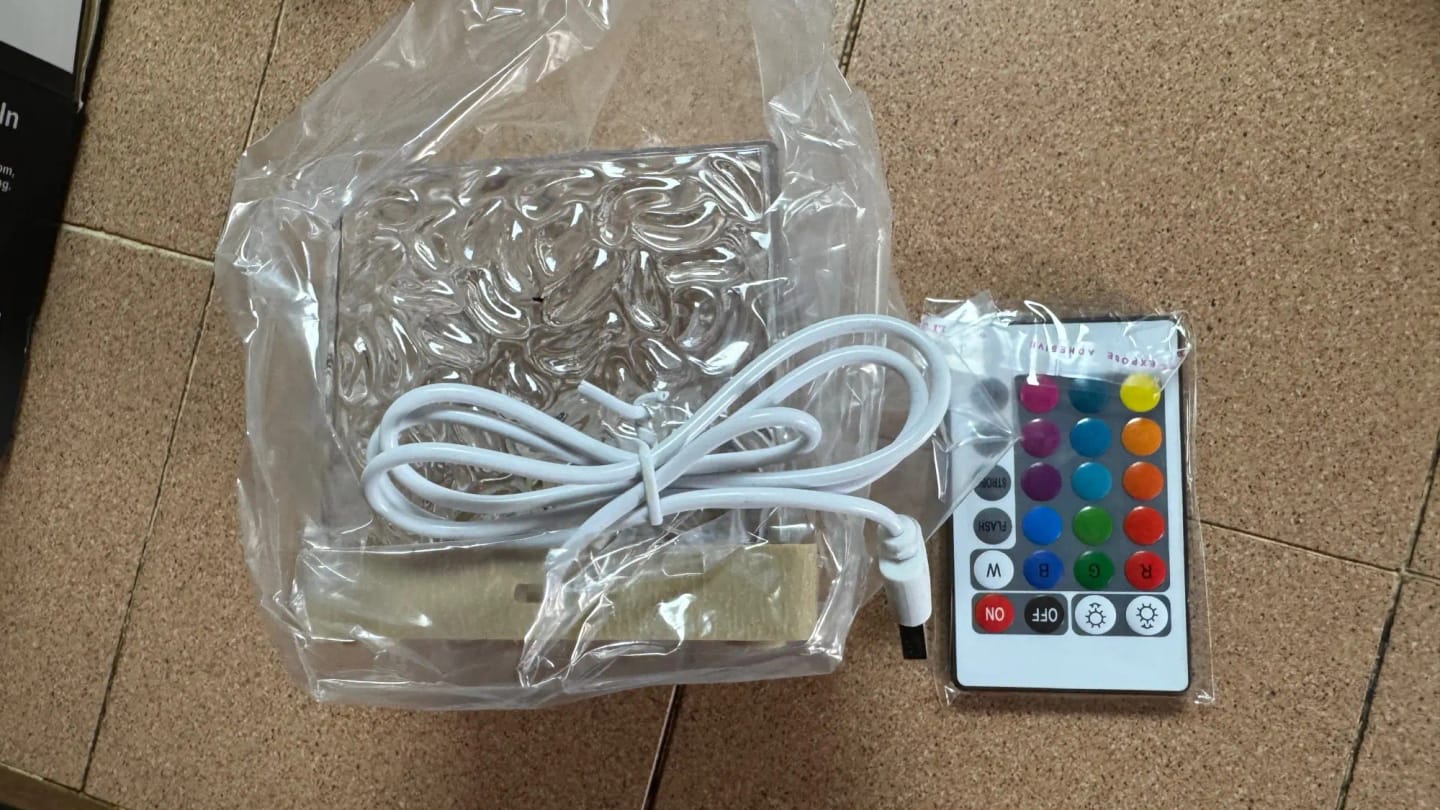 Customer photo review of Cubo de Ondas Luces de Colores
