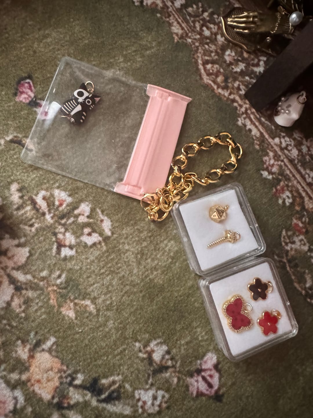 Customer photo review of 7 CHARM Bracelet Bundle - (Chain OR Clips + 7 CHARMS) TT LIVE