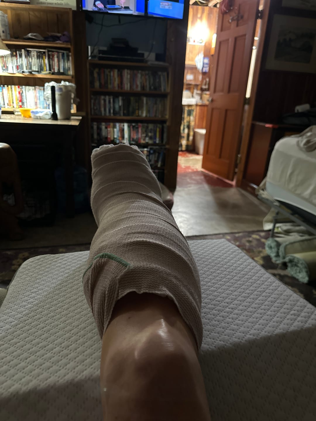Customer photo review of Premium Anti-Fatigue Bamboo Footsleeves