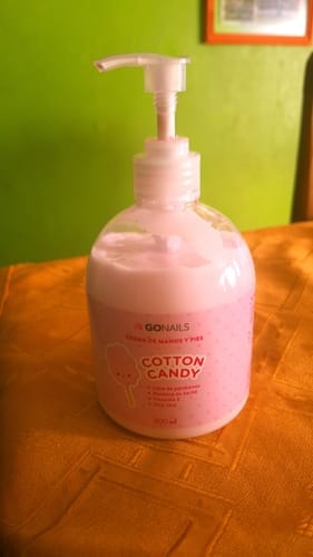 Customer photo review of Crema de Manos y Pies - Cotton Candy 500 ml