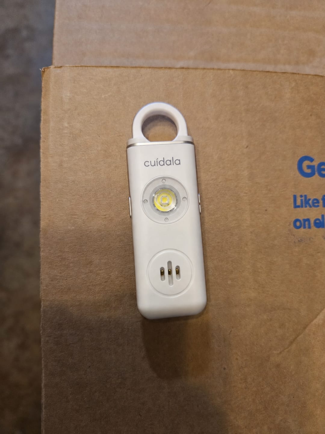 Customer photo review of Alarma Personal Cuidala