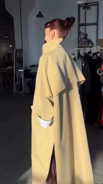 Customer photo review of Oversize Kruvaze Yaka Kemerli Uzun Trençkot