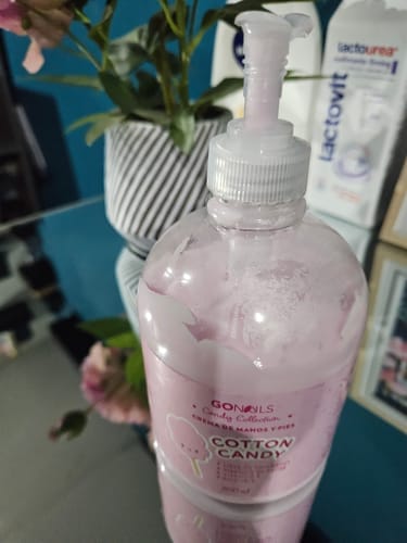 Customer photo review of Crema de Manos y Pies - Cotton Candy 500 ml