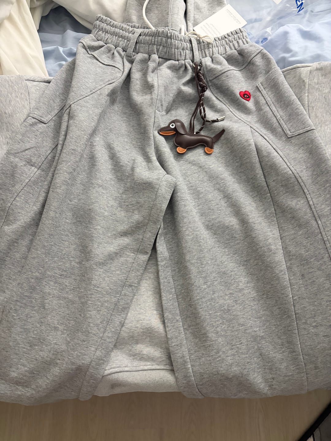 Customer photo review of Aelfric Eden Baggy Sweatpants
