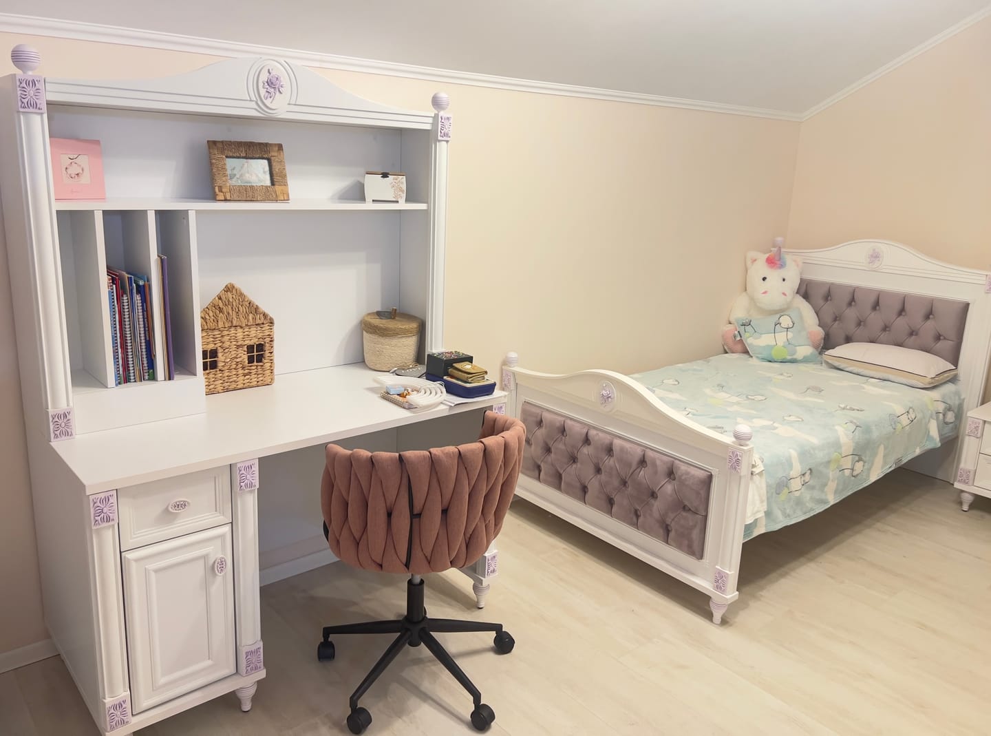 Customer photo review of Scaun TALON, roz, stofa, 55x60x75 cm
