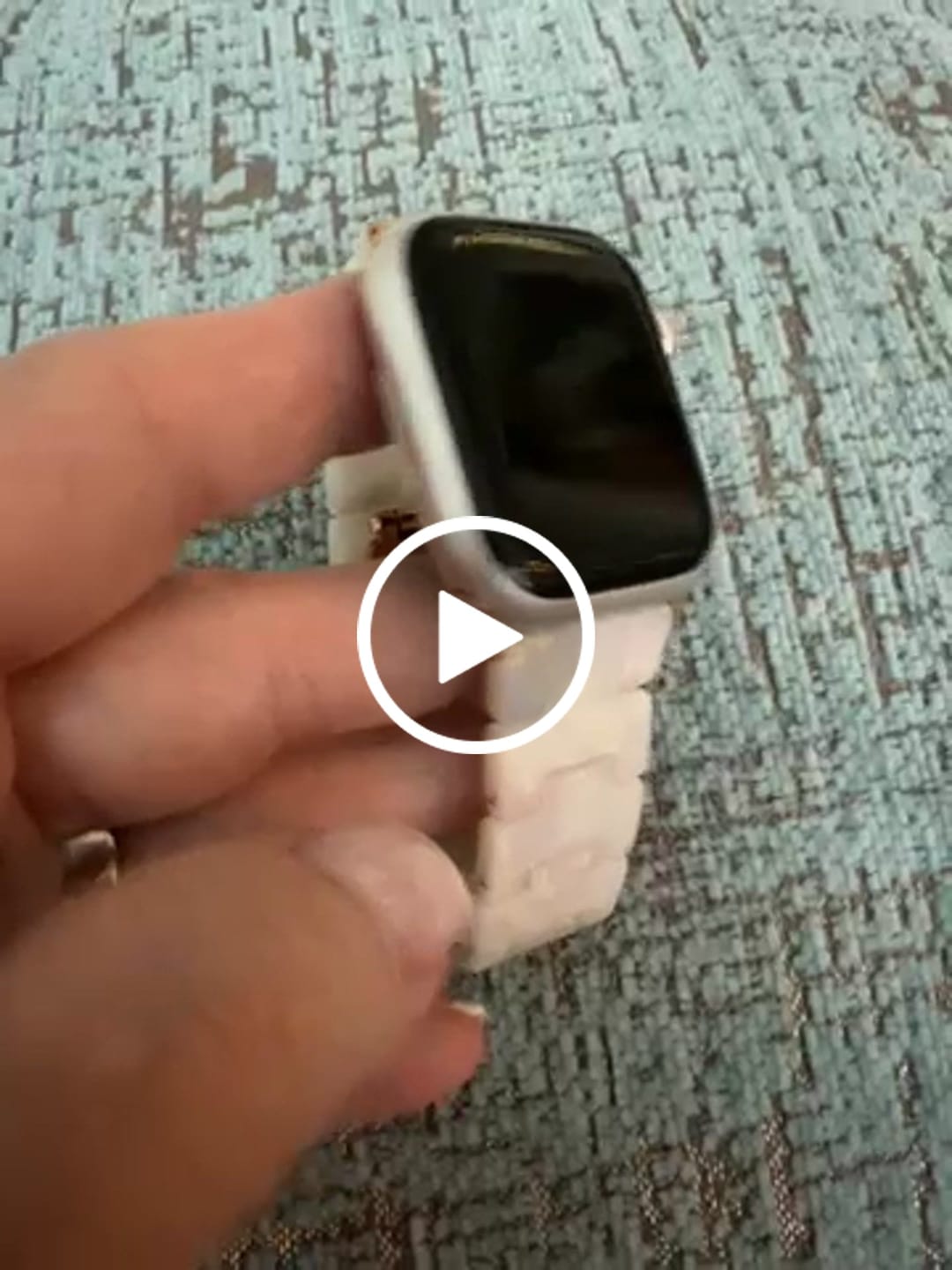 Customer video review of Perla Ceramic Strap