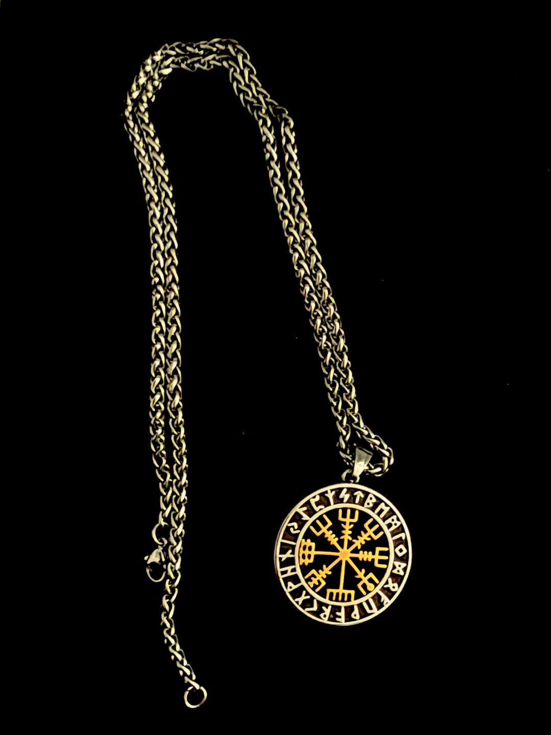 Customer photo review of Vegvísir Necklace