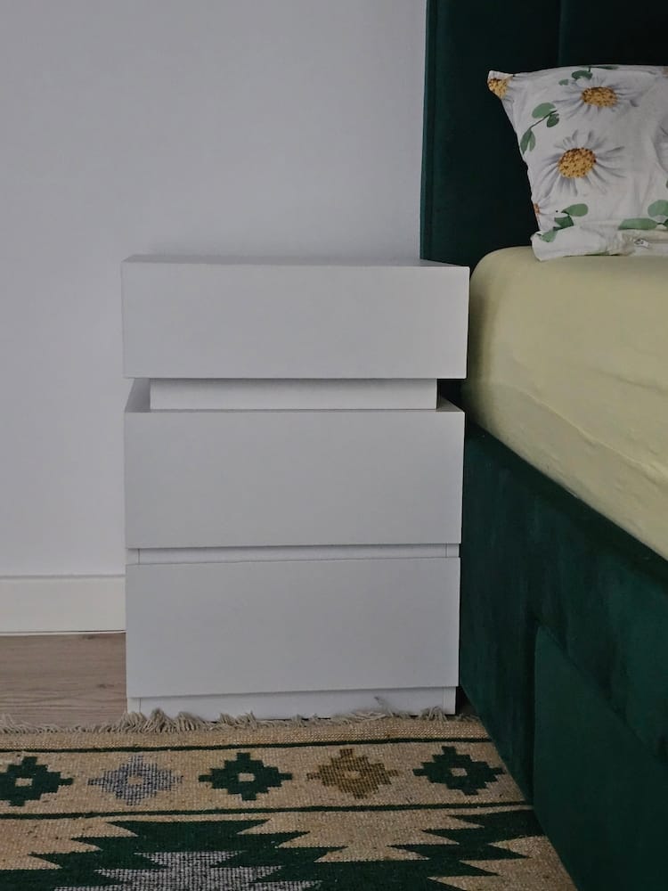 Customer photo review of VASAGLE Noptiera din MDF cu iluminare LED, culori si intensitate reglabile, 35x40x55cm, alb