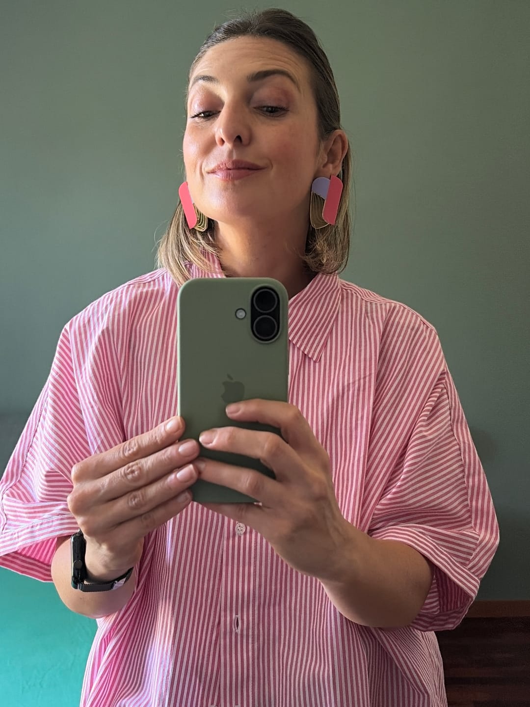 Customer photo review of Glenda – Orecchini in Plexiglas Grandi a lobo