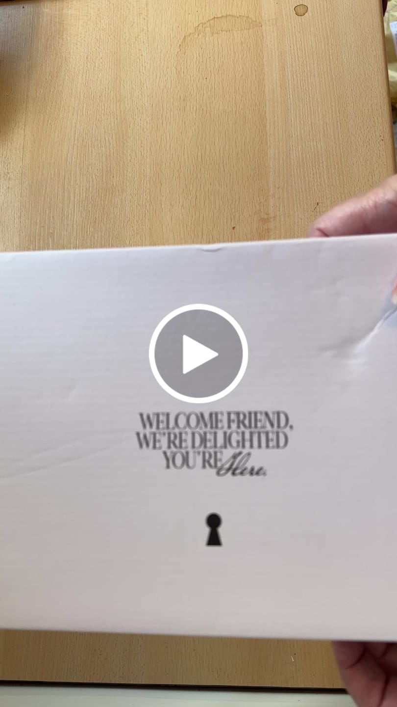 Customer video review of Refillable Folio in Rose Quartz