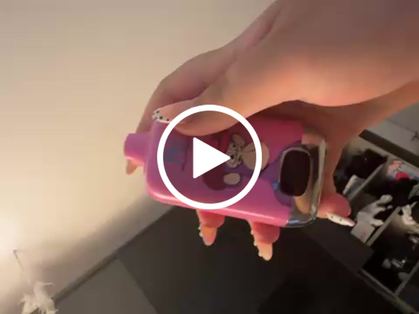 Customer video review of Tornado Vape 12000 - Dragonfruit Ice