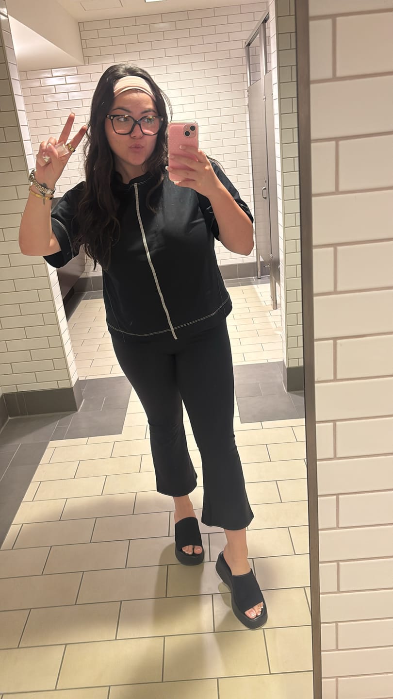 Customer photo review of The Perfect Capri Black
