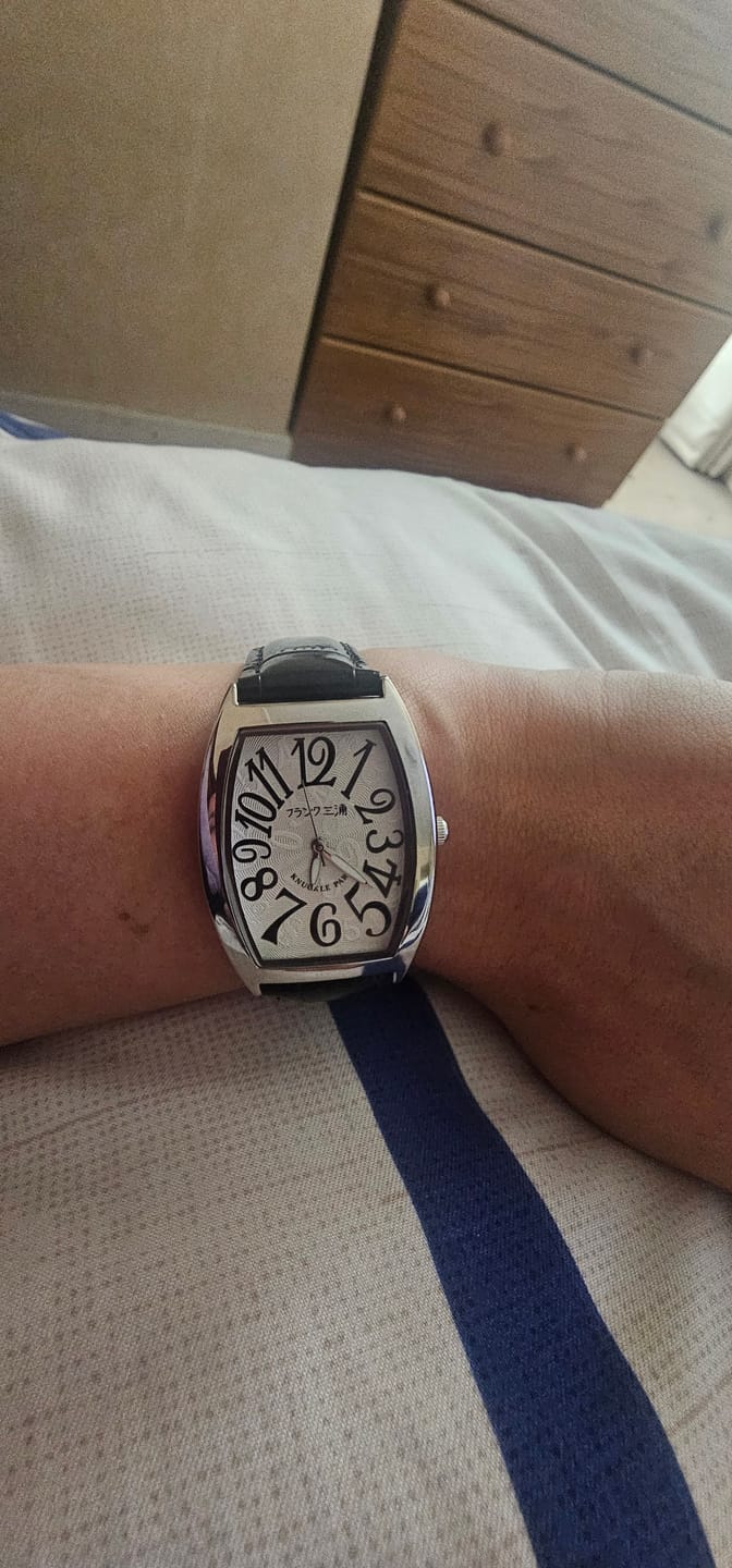 Customer photo review of Reloj Análogo Frank Miura FM00DC-WH Knuckle Part JDM