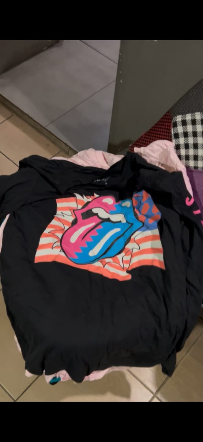 Customer photo review of Wholesale Rock & Music T-Shirts (10 Pieces)