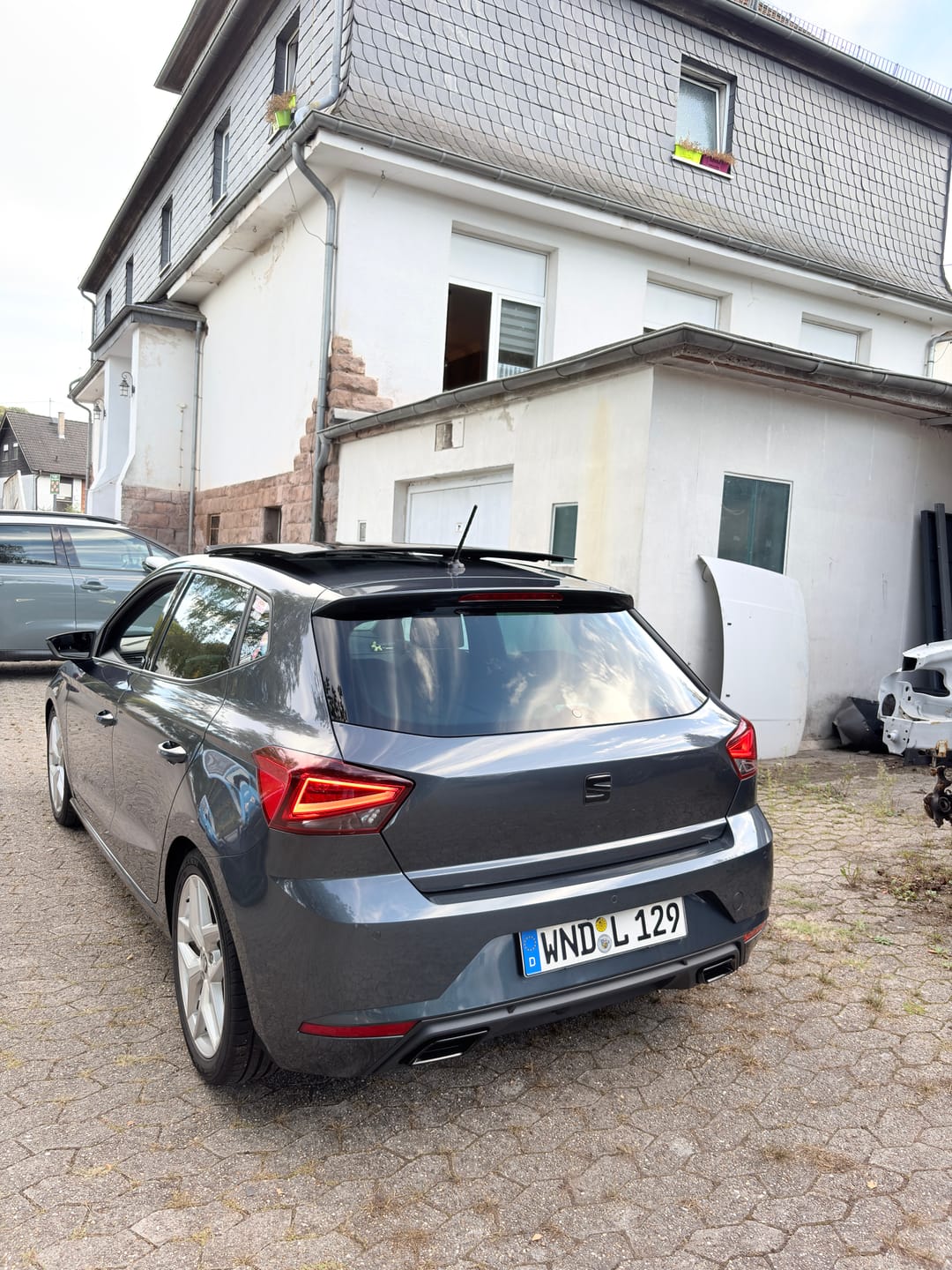 Customer photo review of Heckwischer Echtglas Stopfen | Seat