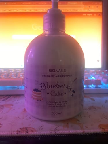 Customer photo review of Crema de Manos y Pies - Blueberry Cake 500 ml