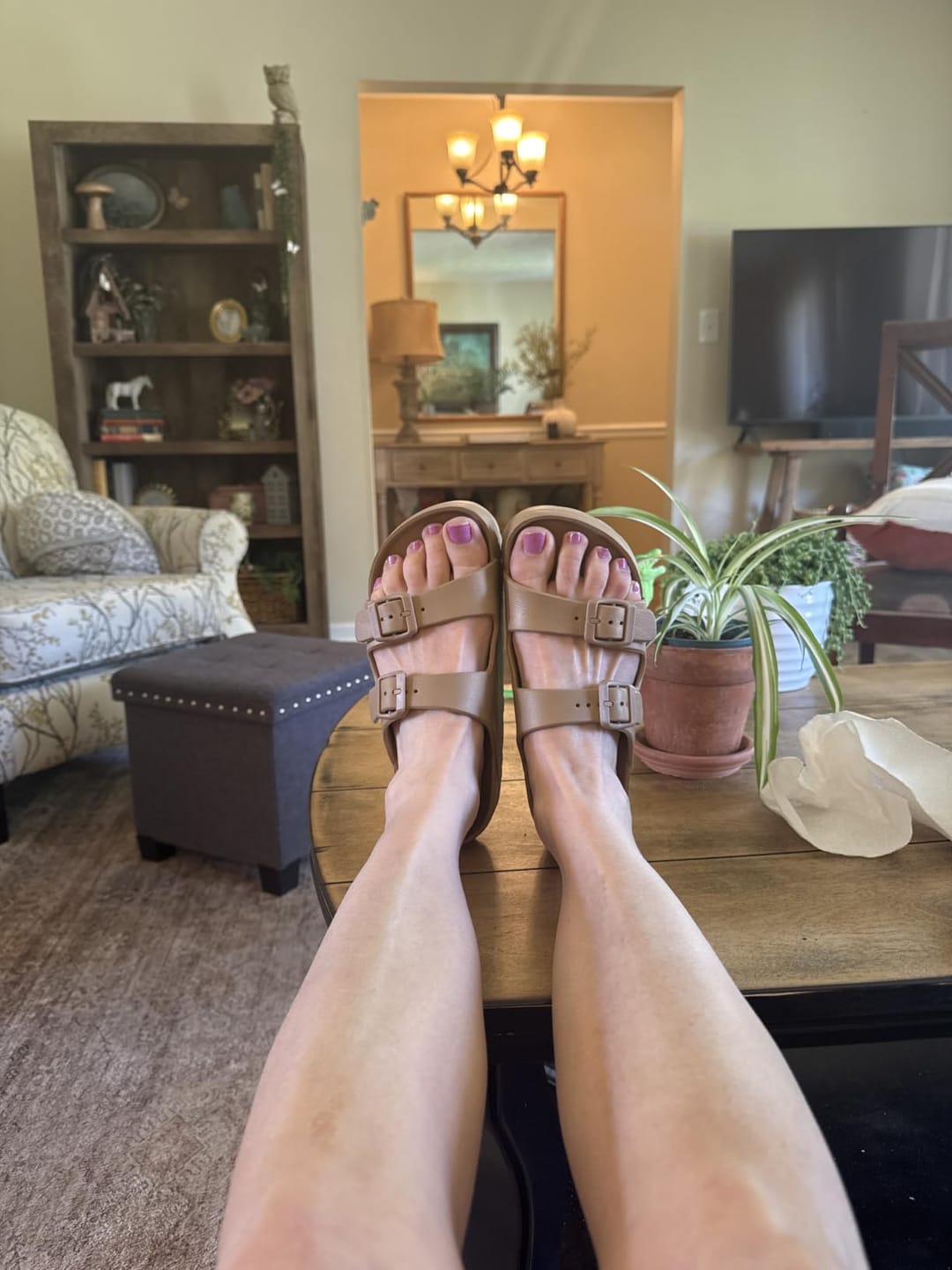 Customer photo review of Snuggi Arch Support Platfrom Sandals