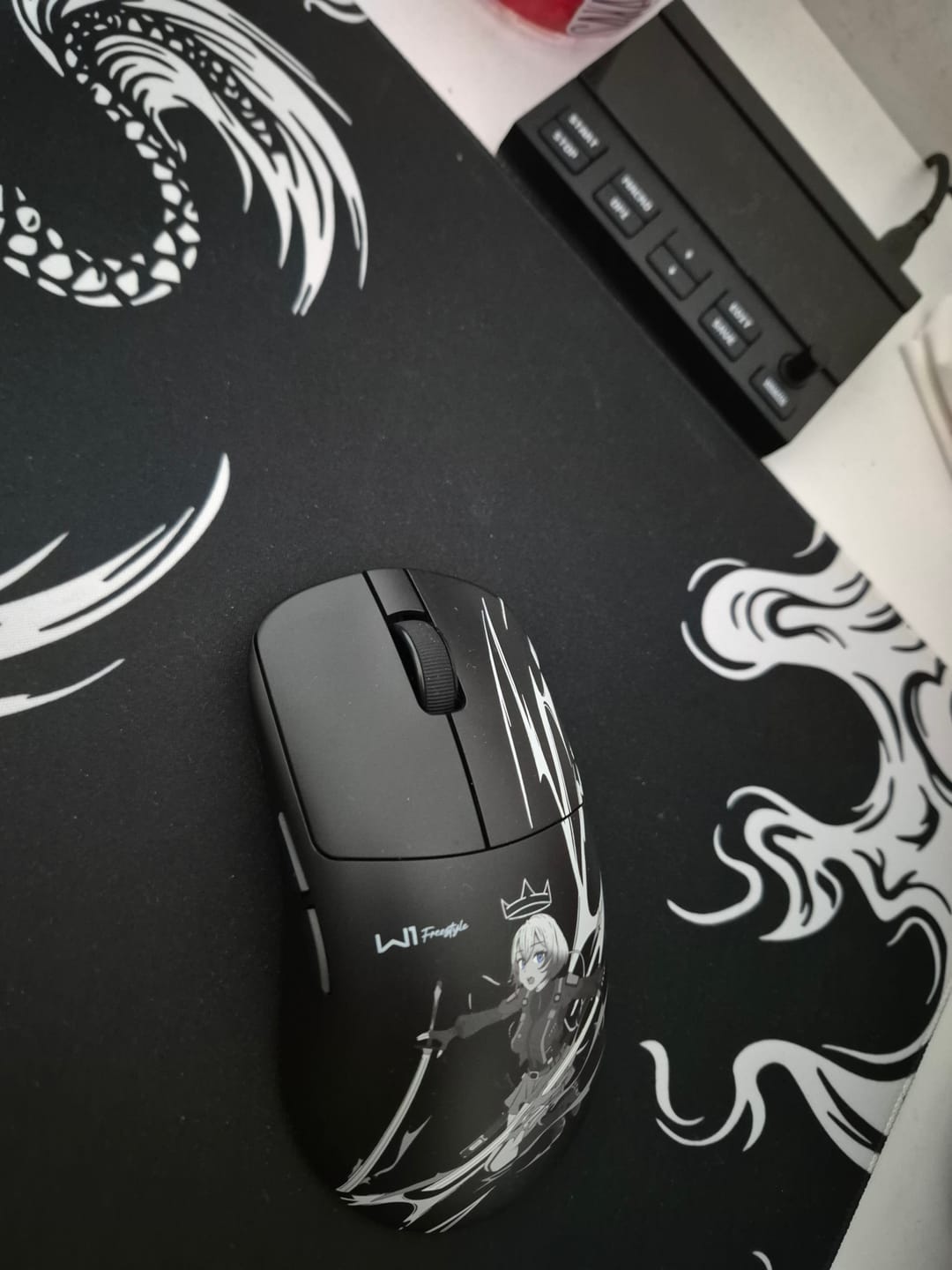Customer photo review of Wraith W1 Wireless Mouse
