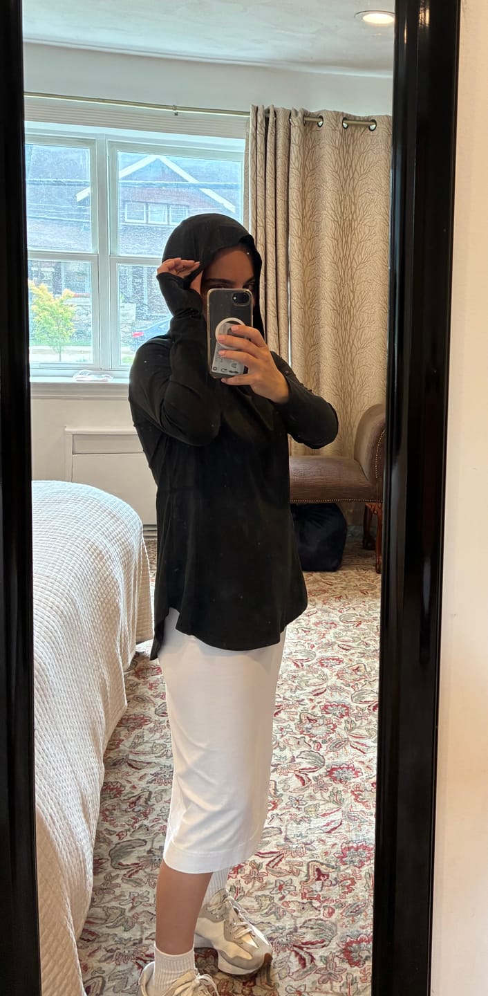 Customer photo review of HOODED ACTIVE TOP