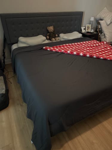 Customer photo review of CloudCool Cooling Comforter
