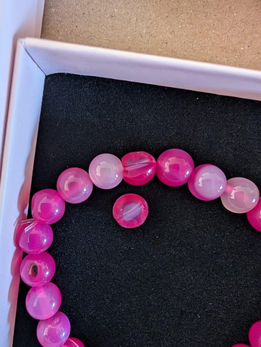 Customer photo review of »Emotionale Heilung« Blockadenlöser-Armband aus echten Achat-Steinen inkl. abgebrochenem Stern
