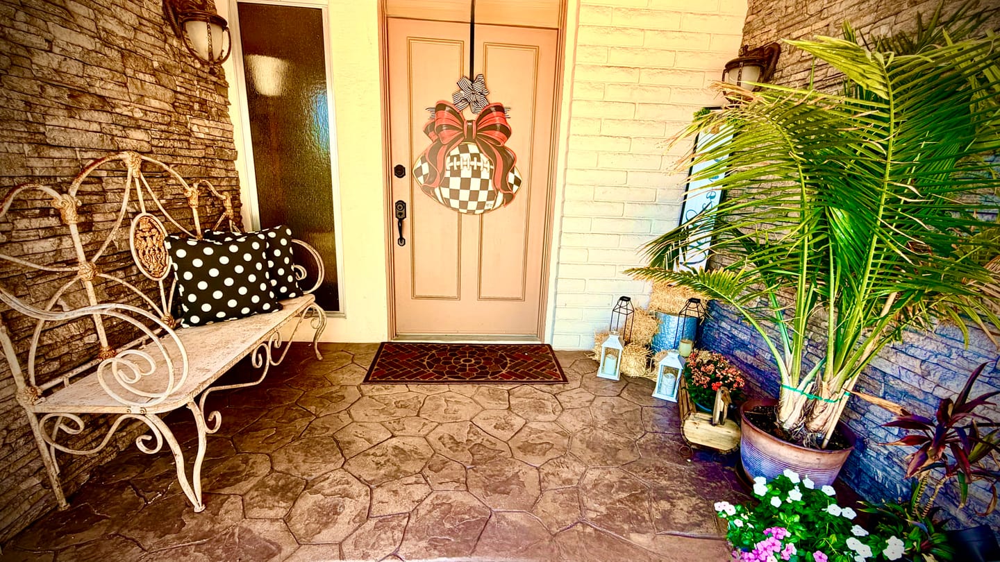 Customer photo review of Checkered Football Bows Red Black Door Hanger
