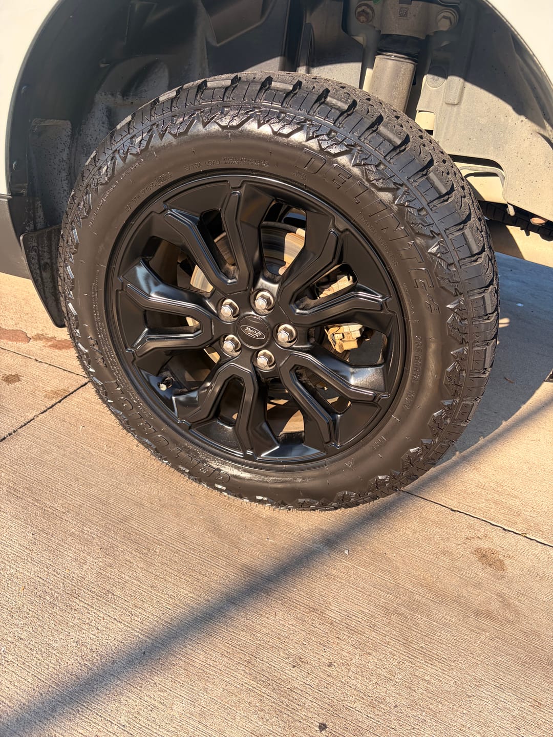 Customer photo review of MA5X Ultra Tire Shine: Non-Sling Wet Look Dressing