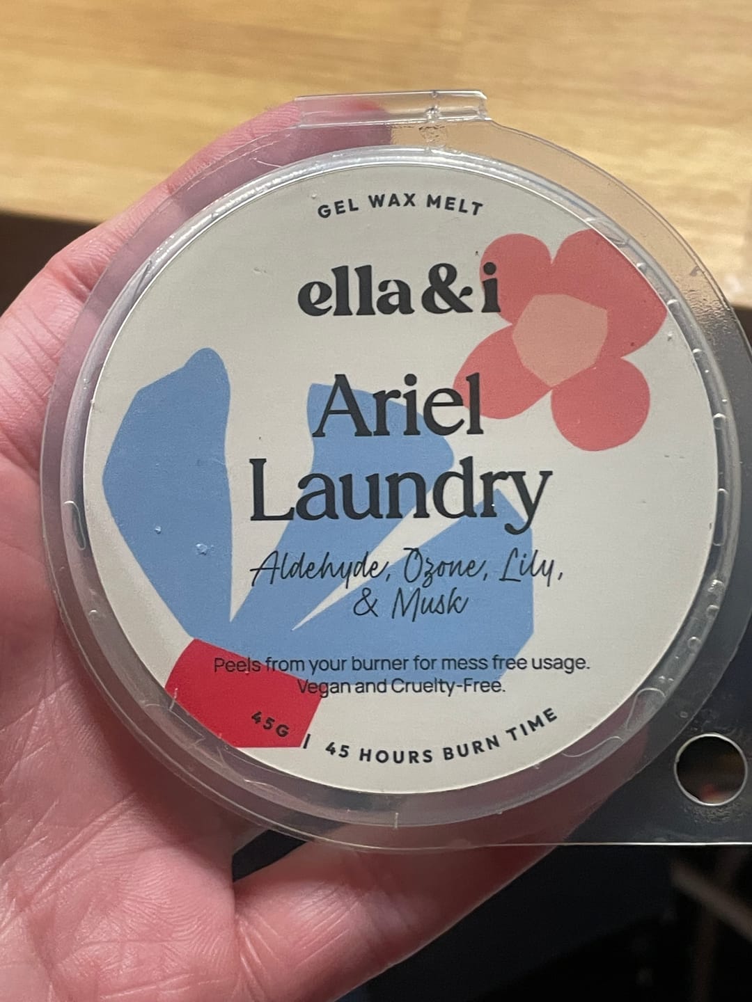 Customer photo review of Ariel Laundry Gel Melt