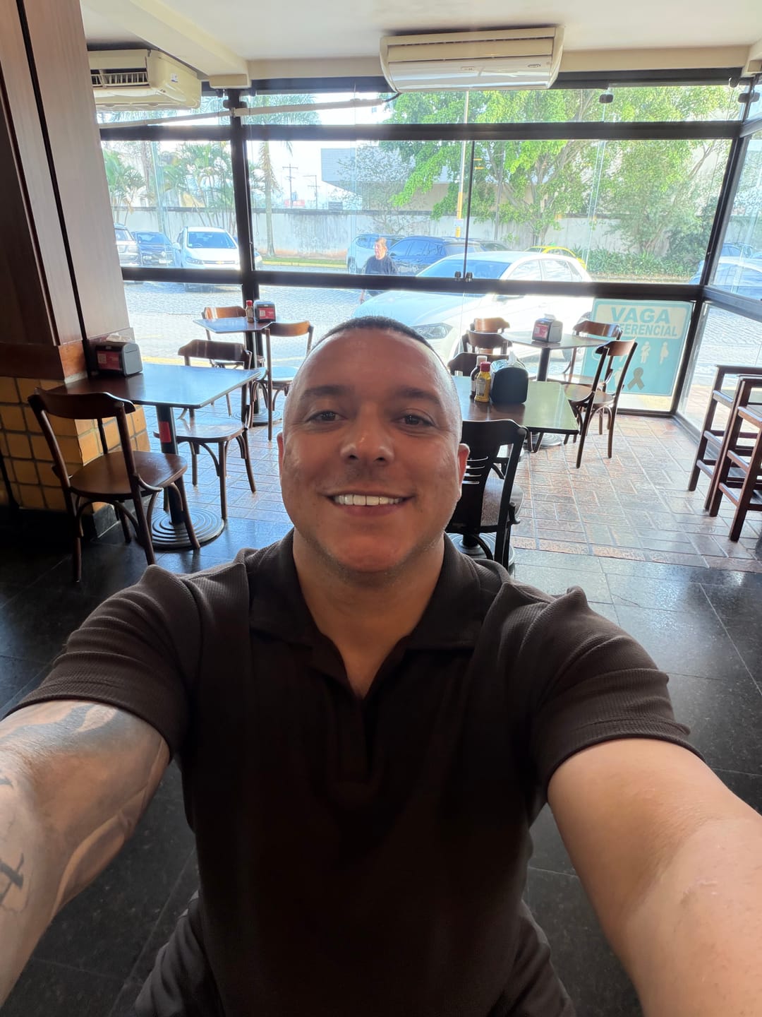 Customer photo review of Camisa Polo Italiana Tricot Marrom Café