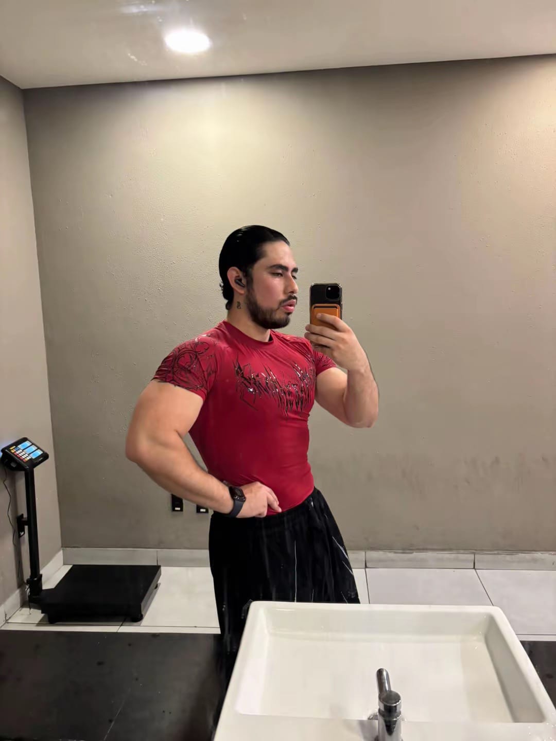 Customer photo review of Void Tech™ Venom Texture shortsleeve Compression [CRIMSON]