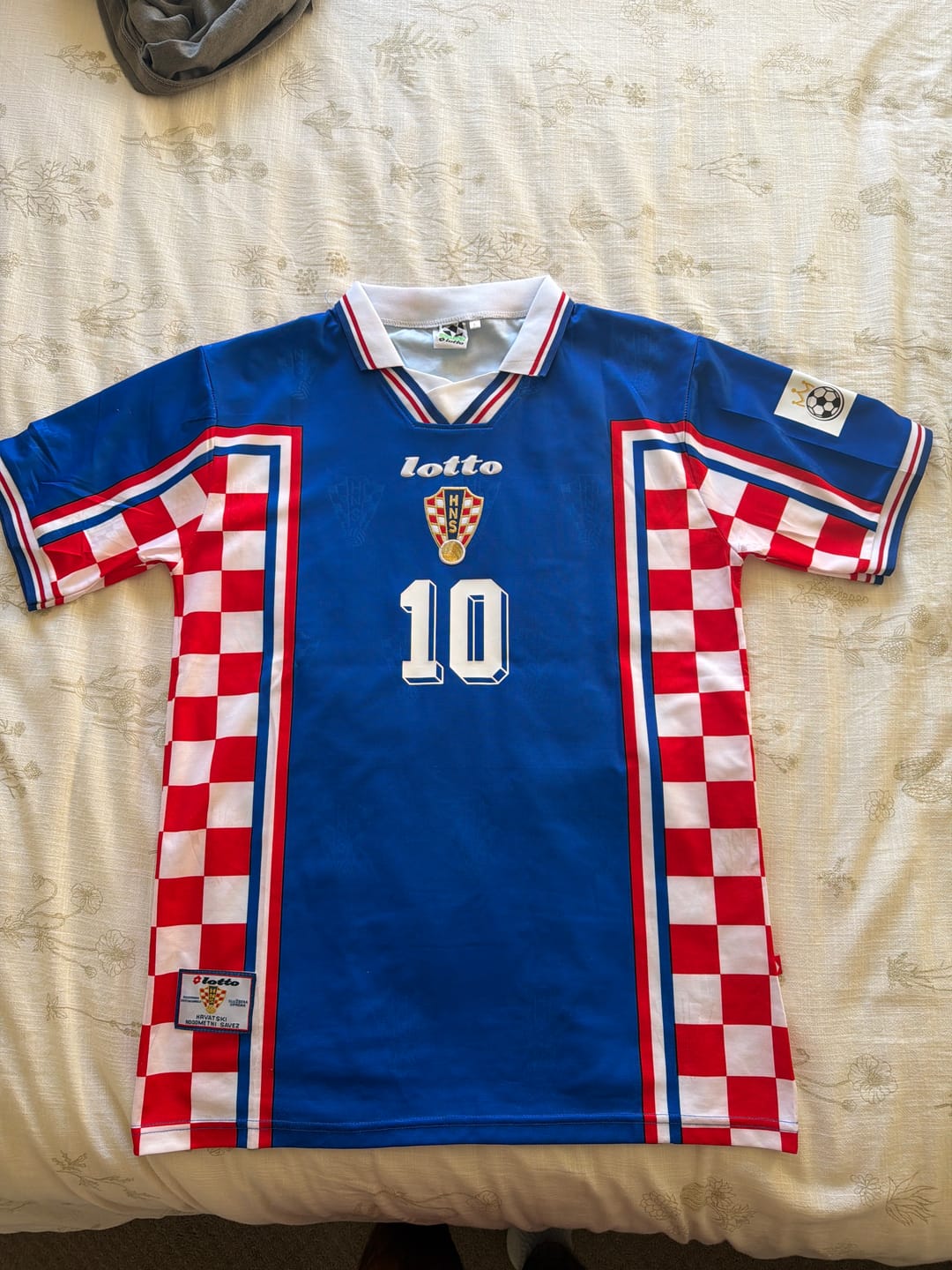 Customer photo review of Croazia Maglia Away 1998