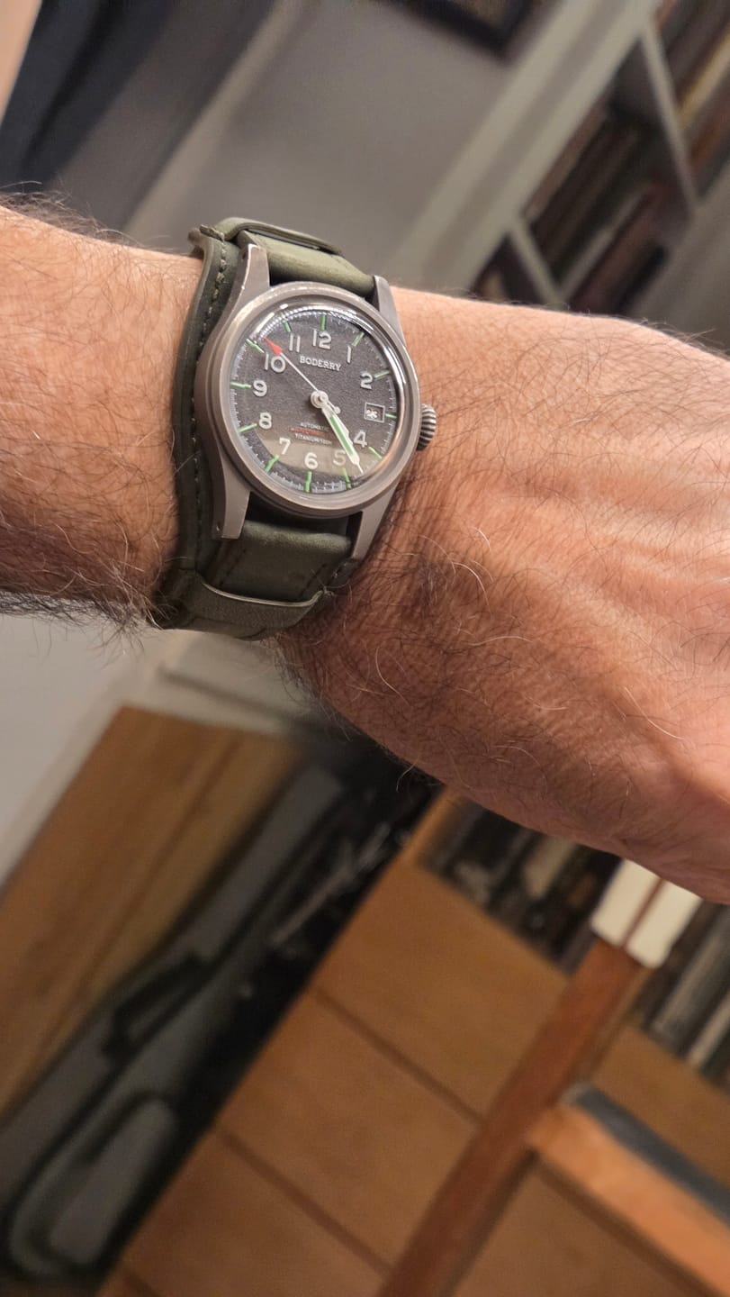 Customer photo review of 20mm Vintage Pilot Bund Leather Watch Strap