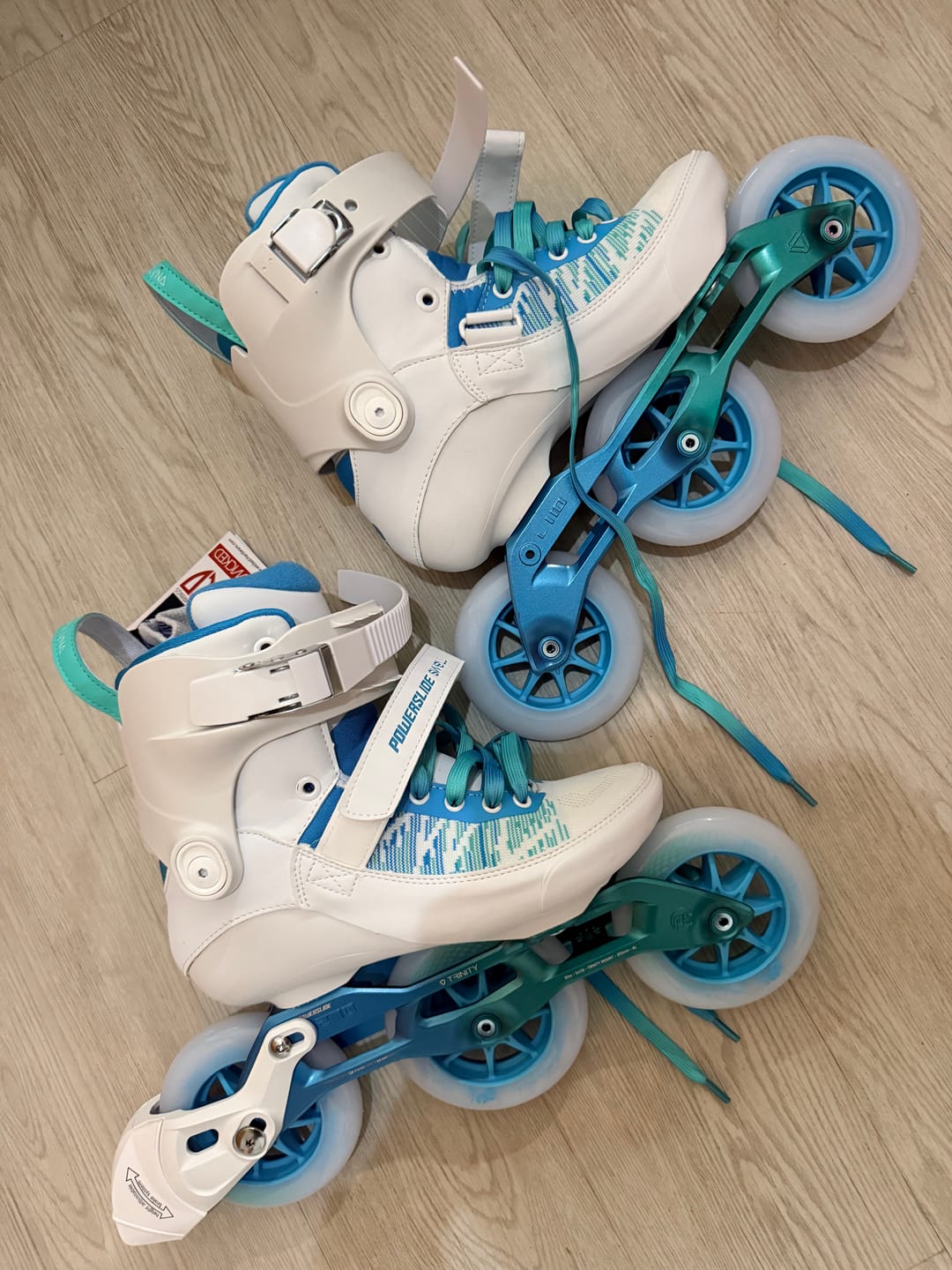 Customer photo review of Powerslide Swell Sheylyna 110 Skate